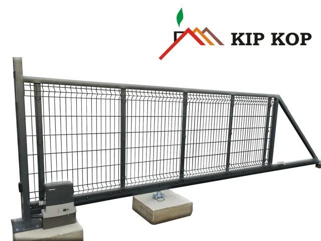 katero okovje za dvoriščna vrata